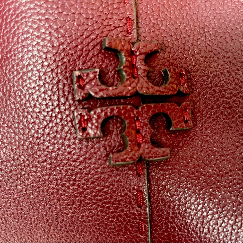 Tory Burch large tote bag - LEATHER- authentic! Hardly used!!